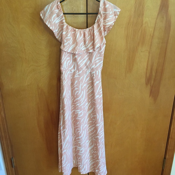 All In Favor Blush Midi Dress - Picture 7 of 10